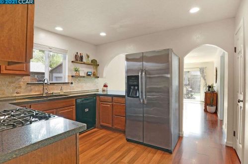 1430 Babel Ln, Concord CA  94518-1245 exterior