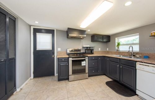 4104 Bay Ave, Tampa FL 33616-1210 exterior