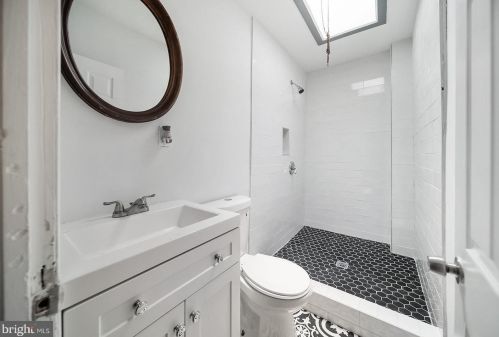 1343 Corlies St, Philadelphia PA  19146-3507 exterior