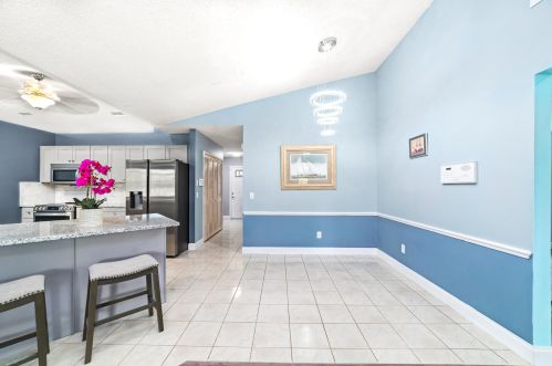 117 Sagamore Ter, Fort Pierce FL 34983-1262 exterior