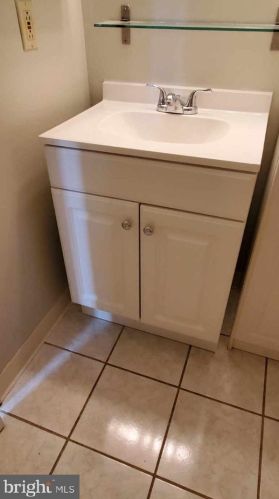 130-136 Bread St, Philadelphia PA 19106-1919 exterior