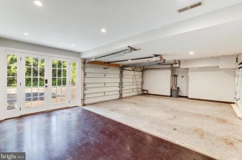 1326 Kirby Rd, Mc Lean VA  22101-2409 exterior