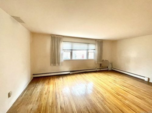 23 Kenyon Pl, Mount Vernon NY 10552-3018 exterior