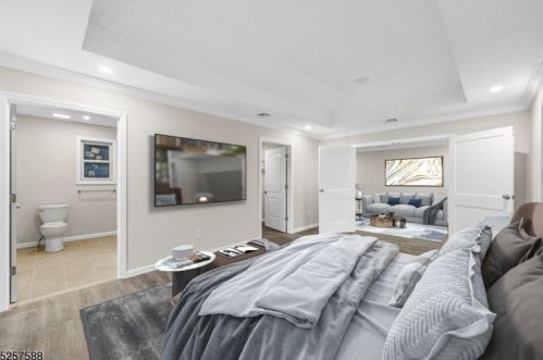 114 Woodlawn Ave, Bridgewater NJ 08807-2031 exterior