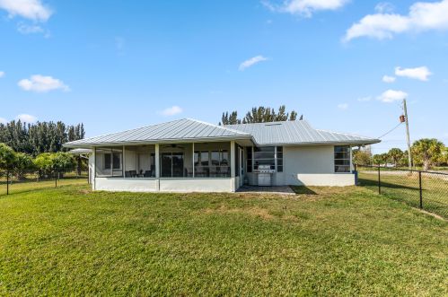 9600 Carlton, Fort Pierce FL 34987-3403 exterior