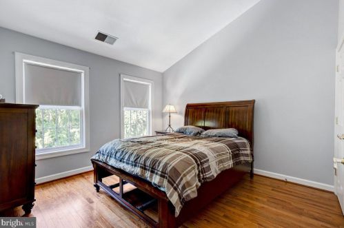 3822 Elmwood Towne Way, Alexandria VA  22303-1161 exterior