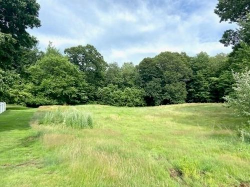 62 Dudley Rd, Sutton MA 01590-3037 exterior