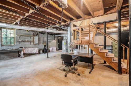 4092 Gladney Dr, Atlanta GA 30340-4720 exterior