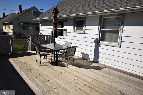 9427 Academy Rd, Philadelphia PA  19114-2623 exterior