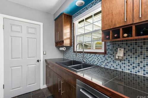 1412 Naples Pl, Fullerton CA  92833-4432 exterior