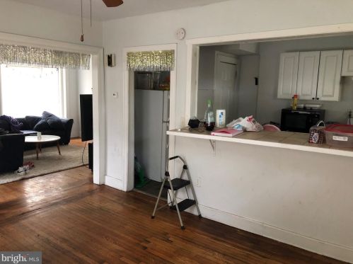 908 Gln Ter, Chester PA 19013-5813 exterior