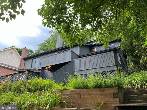 203 Glendale Ave, Alexandria VA  22301-2452 exterior