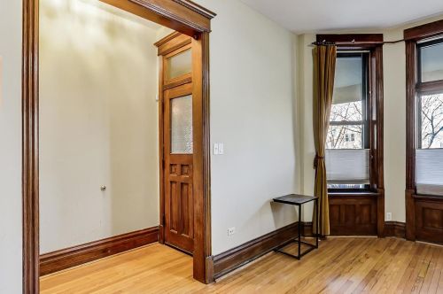 4053 Greenview Ave, Chicago IL 60626-4217 exterior