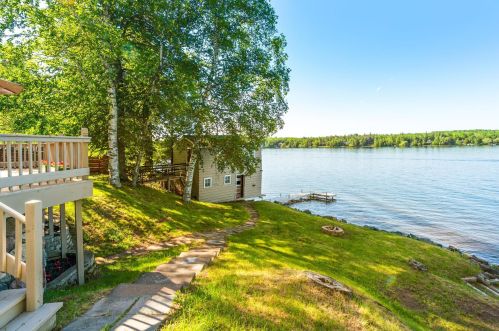 5779 Pike Lk Rd, Duluth MN 55811-9620 exterior