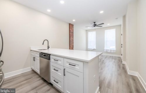 2020 16 St, Philadelphia PA 19121-2336 exterior