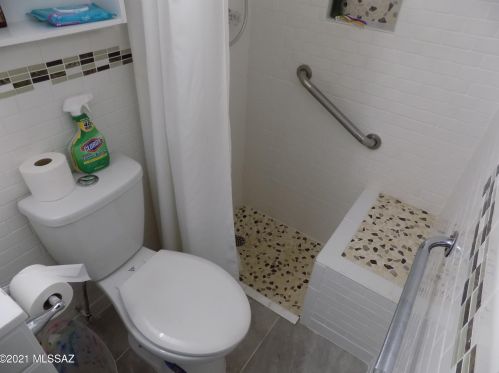 6152 29 St, Tucson AZ 85711-6123 exterior