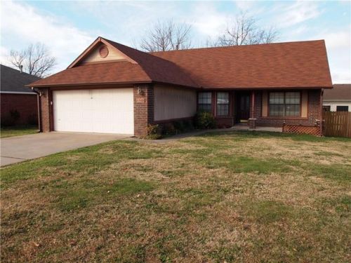 3358 Remington St, Springdale, AR 72764-7091