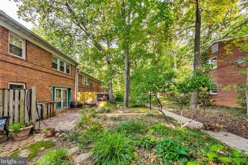 8539 Bradford Rd, Silver Spring MD  20901-4313 exterior