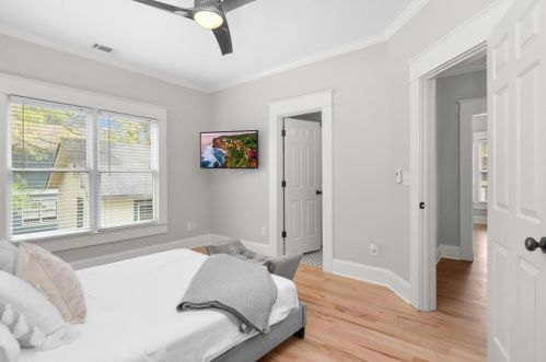 560 Morgan St, Atlanta GA 30308-2821 exterior