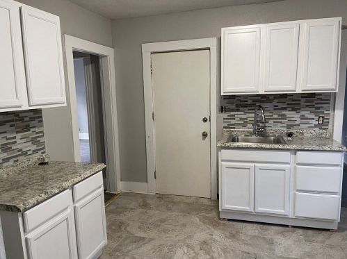 35 Genesee St, Springfield MA  01104-2430 exterior