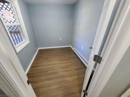 16 Amity St, Paterson NJ 07522-1811 exterior