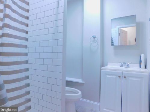 1904 2nd St, Philadelphia PA 19122-1939 exterior