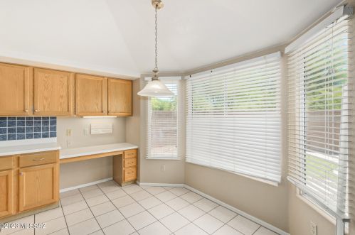 8040 Prickly Poppy Dr, Tucson AZ  85715-4350 exterior