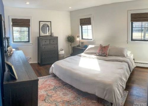 108 Gannet Dr, Commack NY 11725-4904 exterior