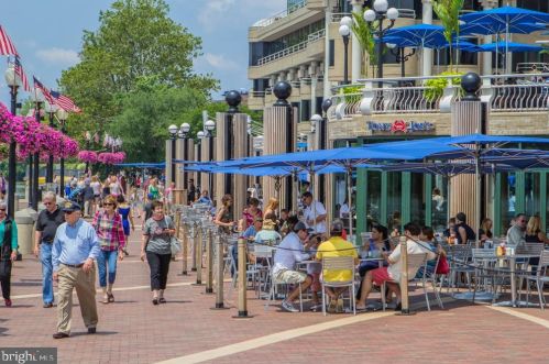 1099 22nd St, Washington DC 20037-1802 exterior