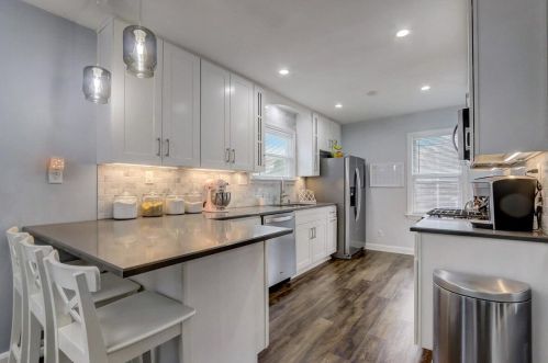 3518 44th St, Milwaukee, WI 53220-1504