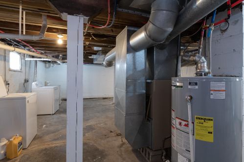 3510 Burdick St, Kalamazoo MI 49001-6126 exterior