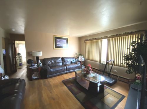 1924 16 Ave, Broadview IL 60155-2001 exterior