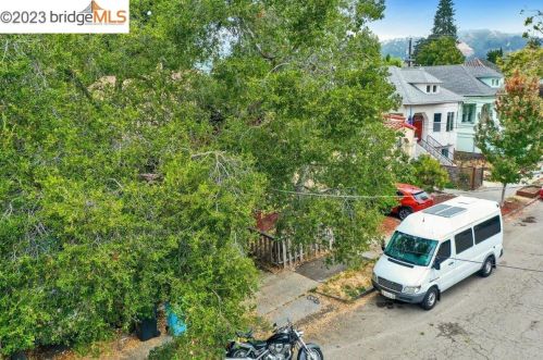 2133 Essex St, Berkeley CA 94705-1814 exterior