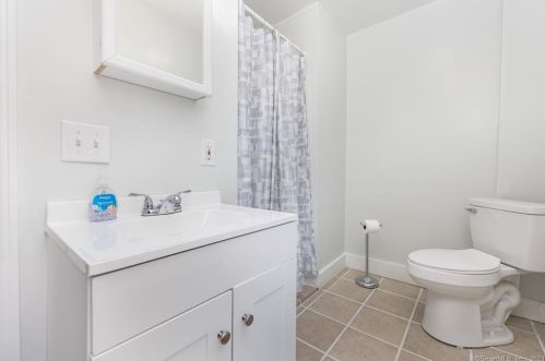 525 Prospect St, Torrington CT 06790-6328 exterior