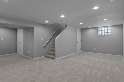 6169 Cleveland St, Gary IN 46404-2720 exterior