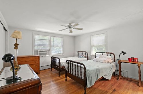 1890 Brg Rd, Eastham MA 02642-3213 exterior