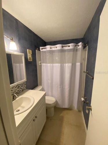 13832 Orange Sunset Dr, Tampa FL 33618-3336 exterior