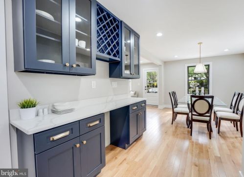 1505 Crestwood Dr, Alexandria VA  22302-2303 exterior