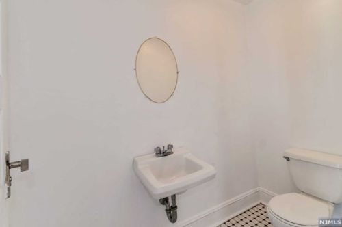 133 Grant Ave, Cresskill NJ 07626-1203 exterior