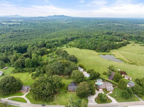 5236 Clarks Brg Rd, Gainesville GA 30506-2984 exterior