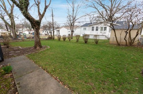 6413 Kingsway Dr, Saint Louis MO 63123-1529 exterior