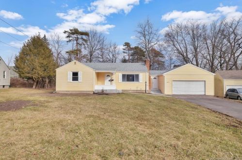 42 Lepage Rd, Windsor CT  06095-4443 exterior