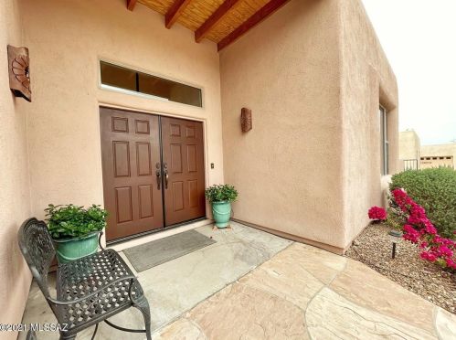929 Leutea Dr, Tucson, AZ 85745-5197