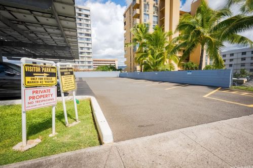 3045 Ala Napuaa Pl, Honolulu HI  96818-2792 exterior