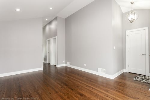 6322 Oak Park Ave, Chicago IL 60638-4018 exterior