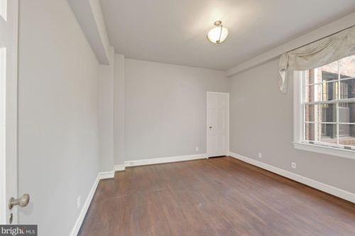 3900 Connecticut Ave, Washington DC  20008-2412 exterior