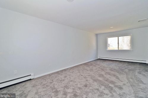 405 Conifer Dr, Lacey NJ  08731-1925 exterior