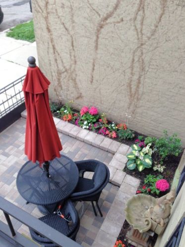 617 Dickens Ave, Chicago IL  60614-4401 exterior