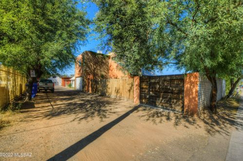 3117 Stone Ave, Tucson AZ  85705-3807 exterior