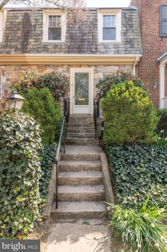 5 Maple St, Alexandria VA 22301-2603 exterior